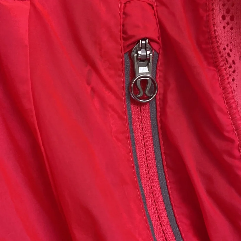 lululemon athletica this item
